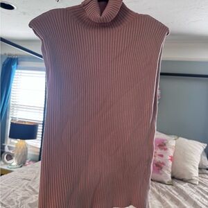 Fate Sleeveless Ribbed Turtleneck - Dusty Mauve